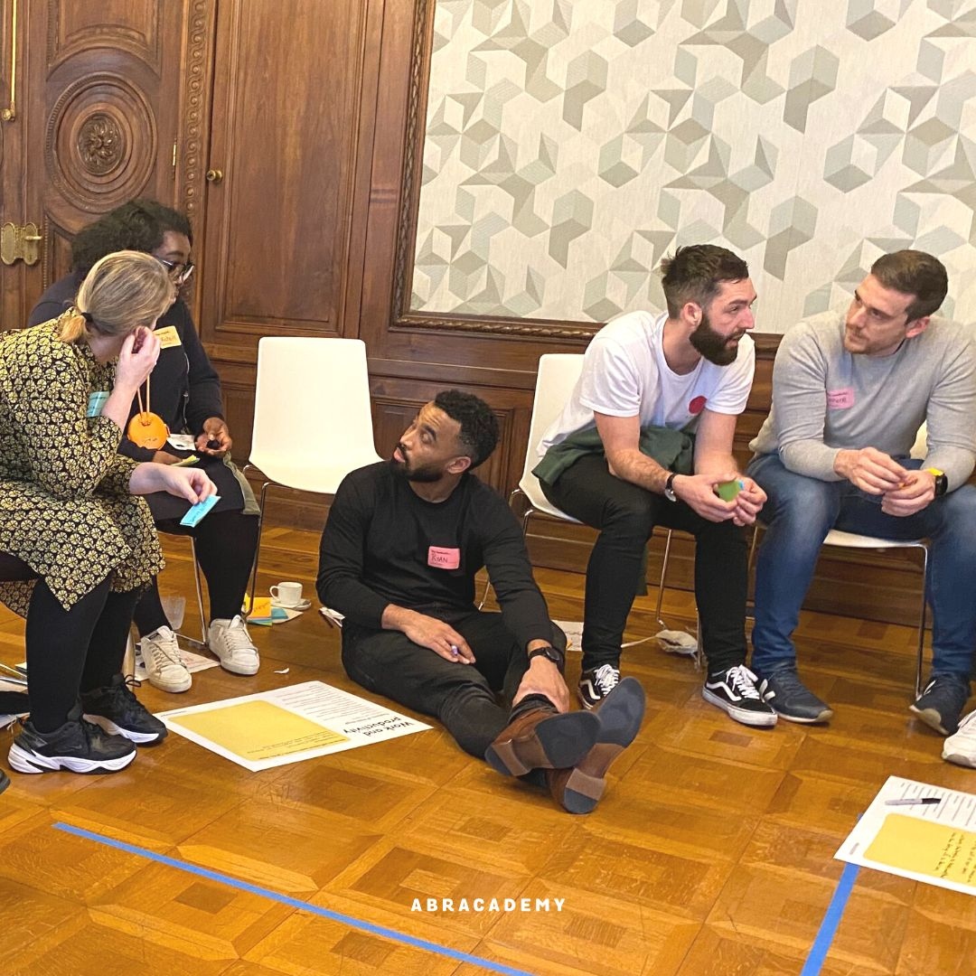 abracademy's tweet photo. Three ideas for building a strong team by giving people time to get to know eachother: https://t.co/tJbTxUCh06

#teamdevelopment #teams #teamwork #teambuilding https://t.co/My1bynzSzA