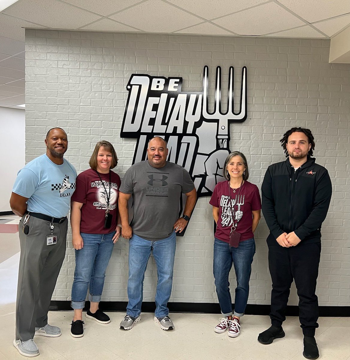 Welcoming our new staff into the DeLay family! #oneLISD #LISDnewteacher #lewisvilleISD #Harvesterhabits