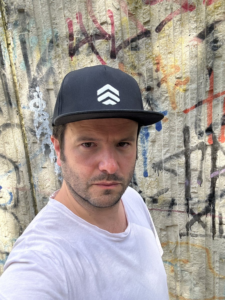 Julien Chaumond tweet media