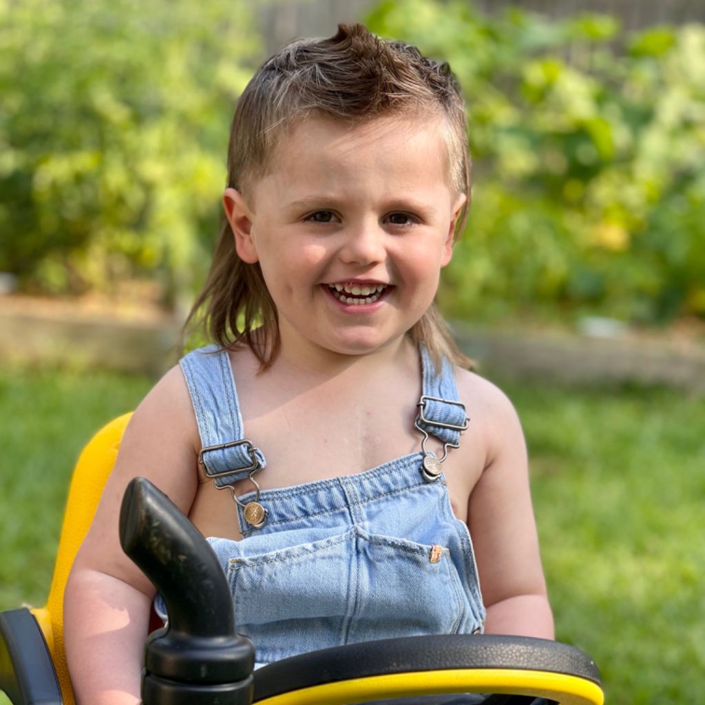 WAFB's tweet photo. 3-year-old Covington boy advances to National Mullet Championship finals: https://t.co/nfAjCdrKw9 https://t.co/XNNyOPK6zF