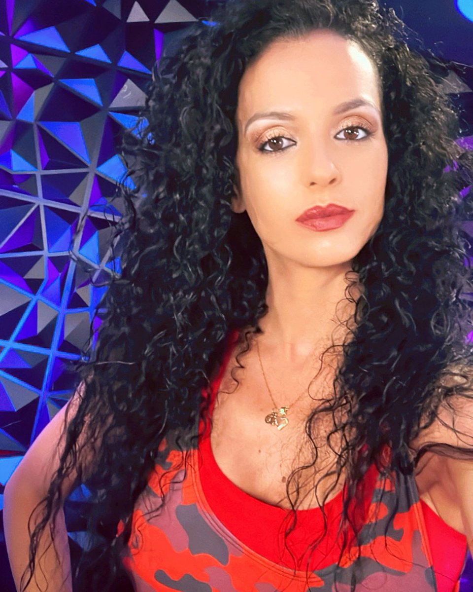 cristianadmatos's tweet image. 𝖳𝖾𝖼𝗁𝗇𝗈 𝗆𝗎𝗌𝗂𝖼 𝗂𝗌 𝗍𝗁𝖾 𝗏𝗂𝖻𝗋𝖺𝗇𝗍 𝖼𝖺𝗇𝗏𝖺𝗌 𝗐𝗁𝖾𝗋𝖾 𝖼𝗈𝗅𝗈𝗋𝗌 𝗈𝖿 𝗌𝗈𝗎𝗇𝖽 𝖼𝗈𝗆𝖾 𝗍𝗈 𝗅𝗂𝖿𝖾, 𝗉𝖺𝗂𝗇𝗍𝗂𝗇𝗀 𝖺 𝗏𝗂𝗏𝗂𝖽 𝗍𝖺𝗉𝖾𝗌𝗍𝗋𝗒 𝗈𝖿 𝖾𝗅𝖾𝖼𝗍𝗋𝗈𝗇𝗂𝖼 𝗋𝗁𝗒𝗍𝗁𝗆𝗌. ♥️💜
#techno #technomusic #houseoftechno #dj #djane #livesets