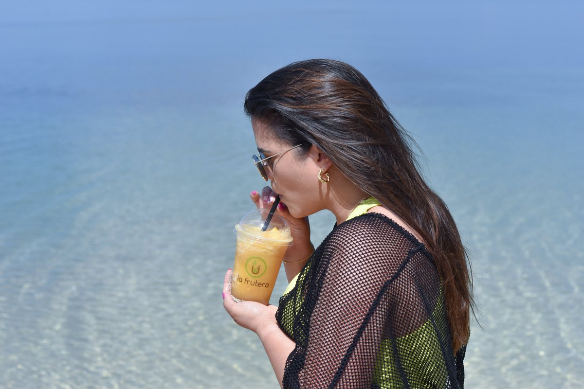 La combinación perfecta playa y
#lafrutera 📷📷📷📷
#Somostuopciónsaludable
Ordena en línea lafruterapr.com