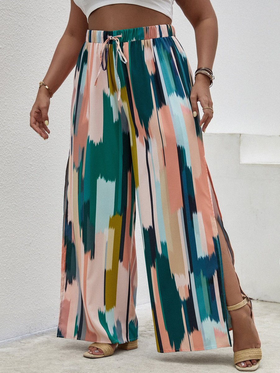 UFAAllDay's tweet photo. Unmissable! Check out this Plus Allover Print Split Wide Leg Pants only at $15.00. 
https://t.co/014VKMsRBL https://t.co/CL8TzECnbD