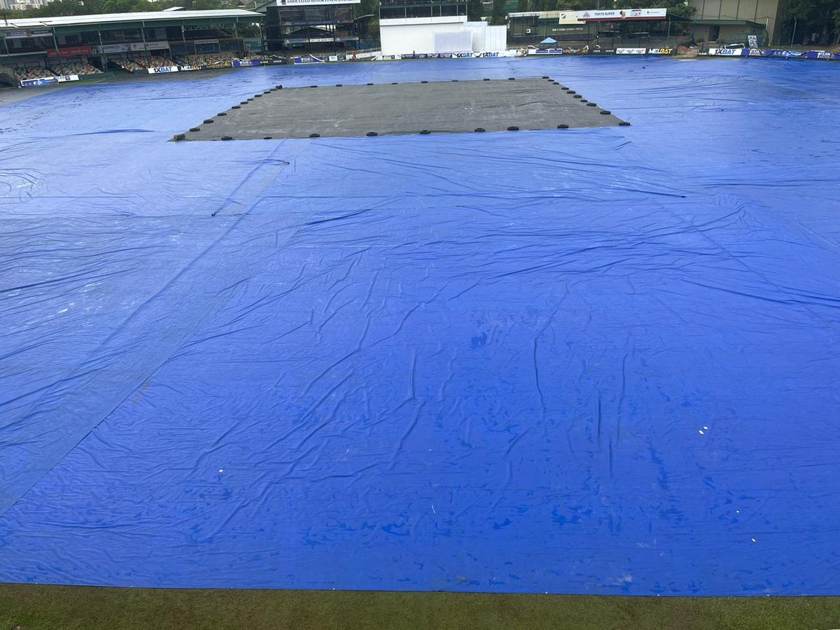 This is how SL Covers, are there any...?
#SLvsPAK