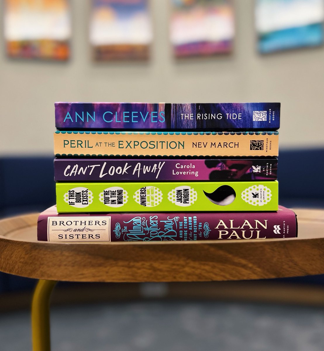 Happy #PubDay! 🎸 BROTHERS AND SISTERS by @AlPaul 🥚 IF THIS BOOK EXISTS, YOU'RE IN THE WRONG UNIVERSE by @JasonKPargin 👁️ CAN'T LOOK AWAY by @carolatlovering 🕵️ PERIL AT THE EXPOSITION by @nevmarch 🌊 THE RISING TIDE by @AnnCleeves