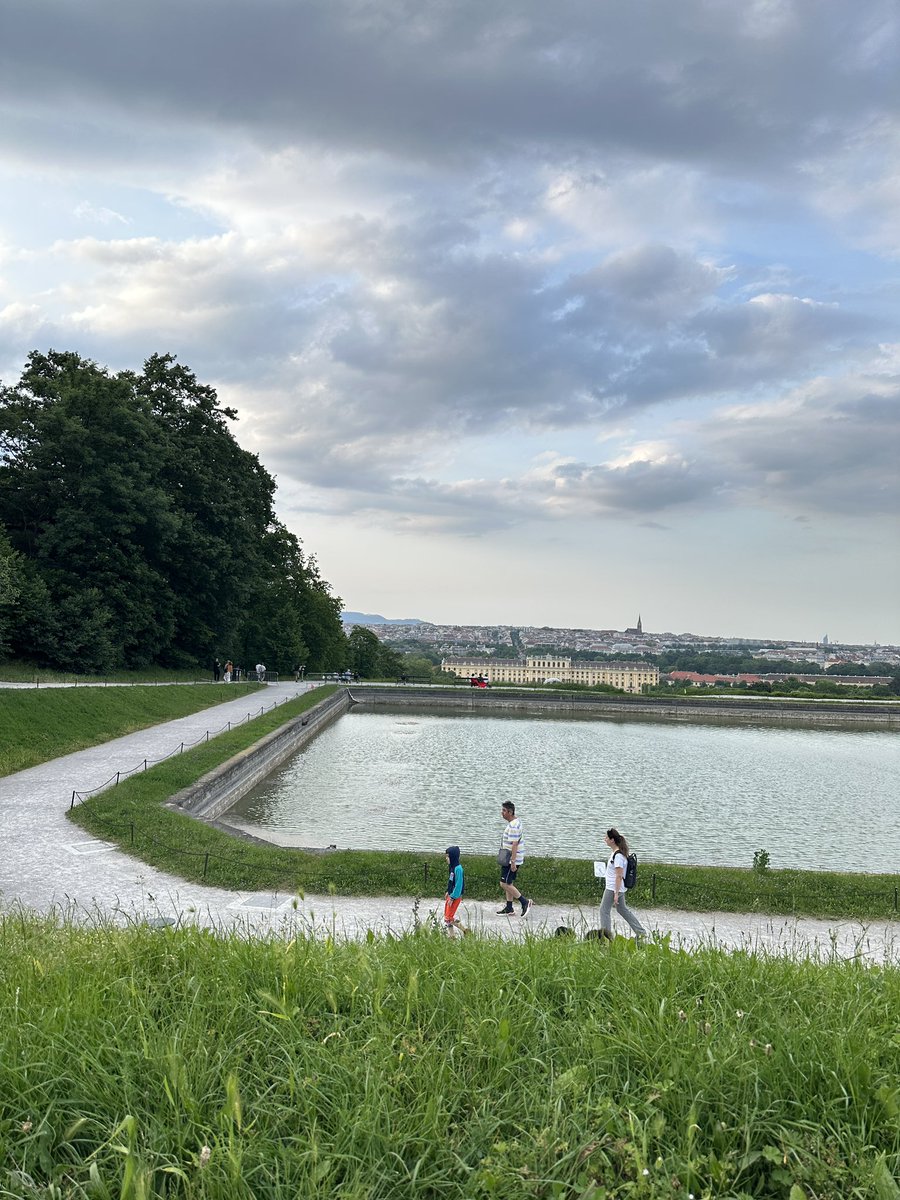 -

" ليالي الأُنس في ڤيينا 🍃♥️ "