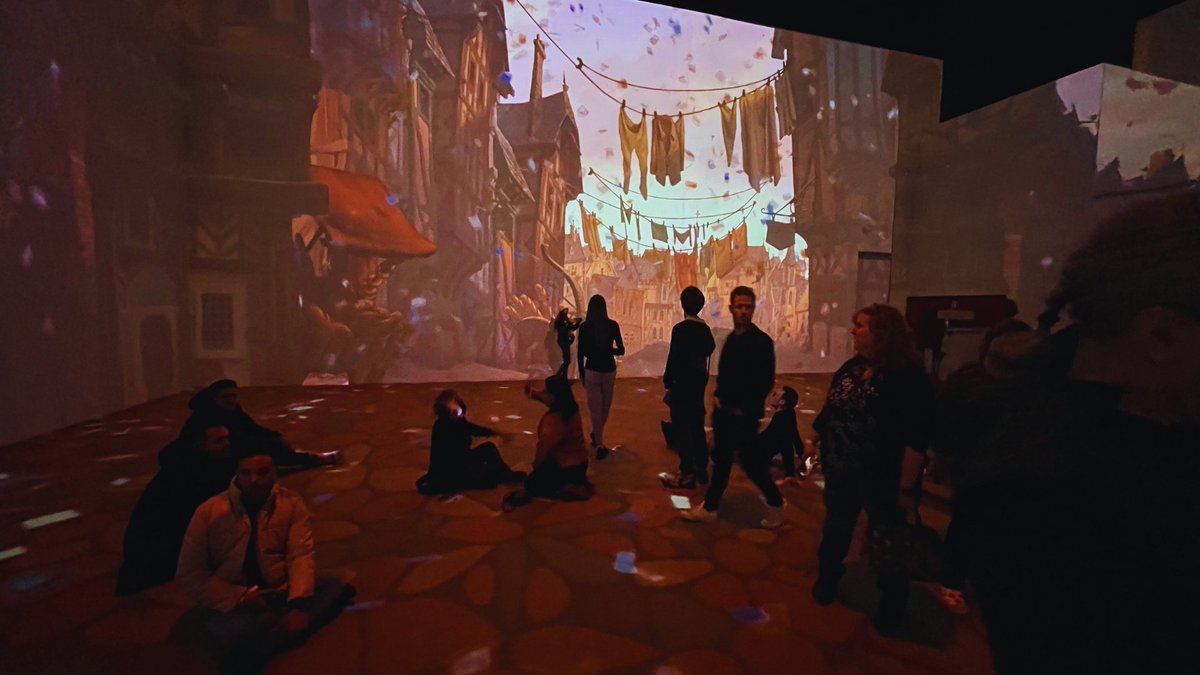 INTUS_TV's tweet photo. #ImmersiveArt #InteractiveArt #MultimediaArt #NewMediaArt #VirtualArt #Synesthesia #Technology #VideoMapping #Disney #DisneyImmersiveExperience https://t.co/PEF5P6KU6y