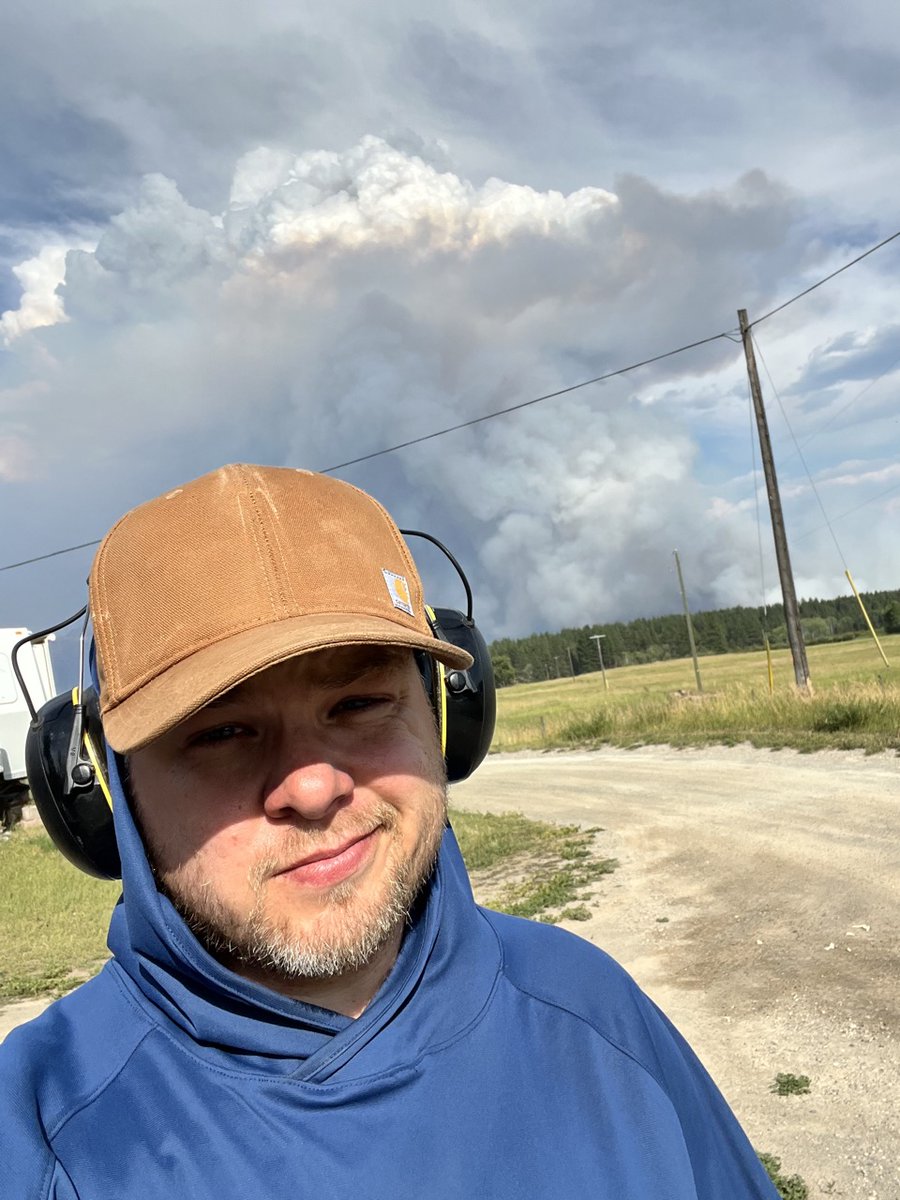 leetengum's tweet image. What a week.
Helped Family cut fire guard around their home to protect it from the forest fire (safe for now)
Put the final touches on a Saas (🚀ing tmw @ 9am )
youtube.com/watch?v=RU6Nle…
Crossed 100kms for the month on Strava (Finally outrunning my low).
Progress is perfect.
