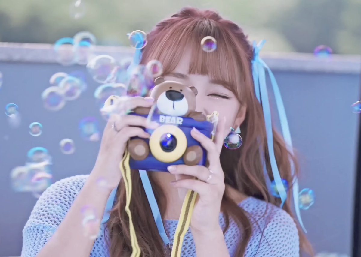 SaturdayPromo's tweet image. 🤍 #FINDSUMMER 🤍

🤍open.spotify.com/album/3eBngLxq…
🤍music.apple.com/ca/album/the-6…
🤍youtu.be/xsdLQFda0ZU 
🤍m2.melon.com/song/lyrics.ht…