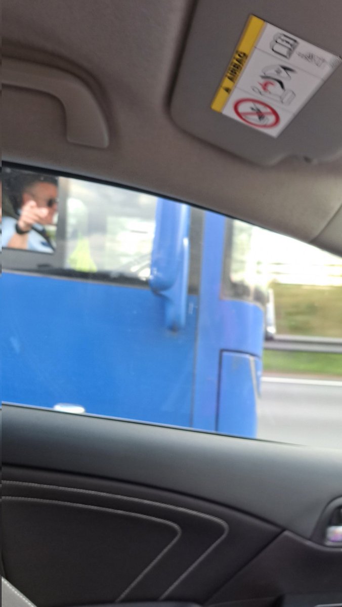 the_only_keredy's tweet photo. @megabusuk do you train your drivers to flick their bottom lip in a 'poor baby don't cry' manner to people they've almost just crashed in to. Beeped to alert this womble to stop pulling in to my lane &amp; into our car with kids too. Disgusting behaviour. M1. 7.05pm. Discipline him! https://t.co/A7Ym9C9AMI