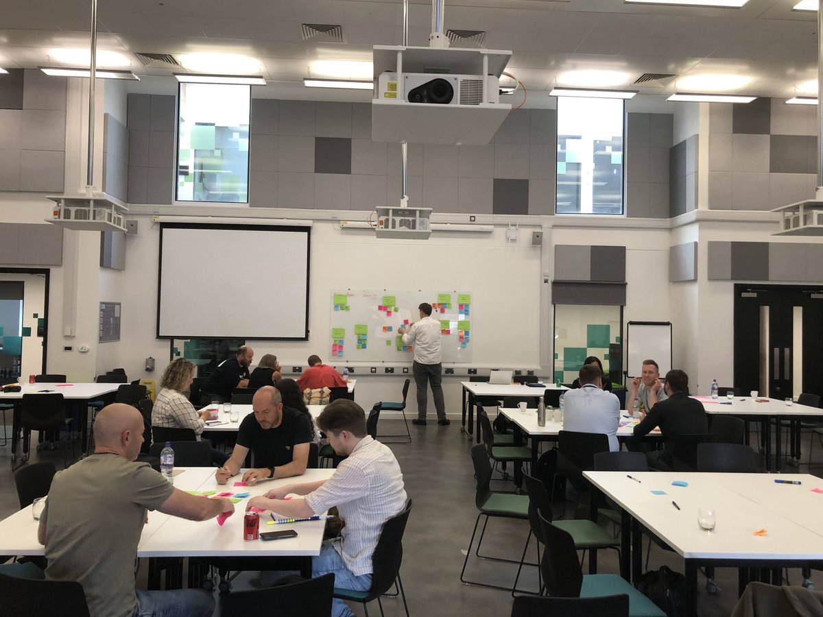 Had a great time last month at @UKEduCamp at @sheffielduni and wrote a little blog to share my experiences. Thanks to @blangry and co for organising and @markdalgarno for co-faclitating a session with me. blogs.ed.ac.uk/future-student… #highered #digital #community #unconference