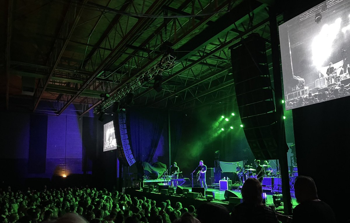mindybraga's tweet photo. Dear @ManchesterOrch , thank you for coming back to Utah. My dad is truly your biggest fan 😌 https://t.co/D9OSp3BAAJ