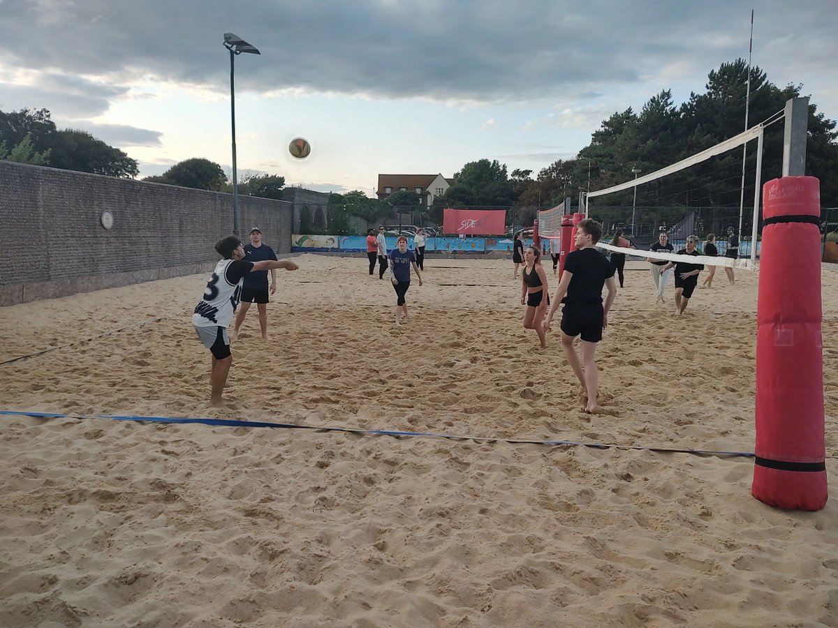 WorVolleyball's tweet photo. A sunny(ish) July evening. What better than some volleyball? 😁🏐 https://t.co/oYFwQ4iTEg