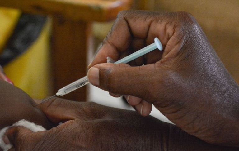 Health authorities in Burkina Faso have given the go-ahead for a new malaria vaccine for children. Malaria is the leading cause of infant mortality in the country. The vaccine will be available for children aged between five months and 36 months.

bbc.in/43J0VJ3