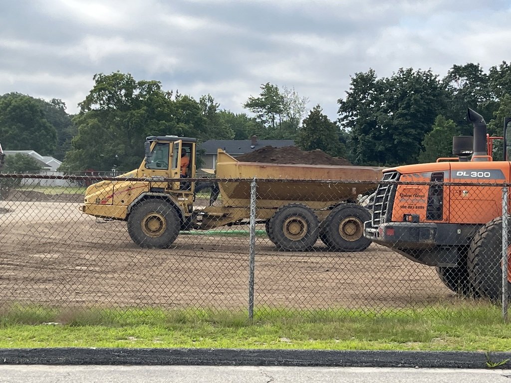 GMS_Smithfield's tweet photo. Construction on a new athletic field &amp; track is in full swing @SmithfieldSchls. This project will include concession stands, new bleachers, &amp; entranceway. https://t.co/queqdqSAga