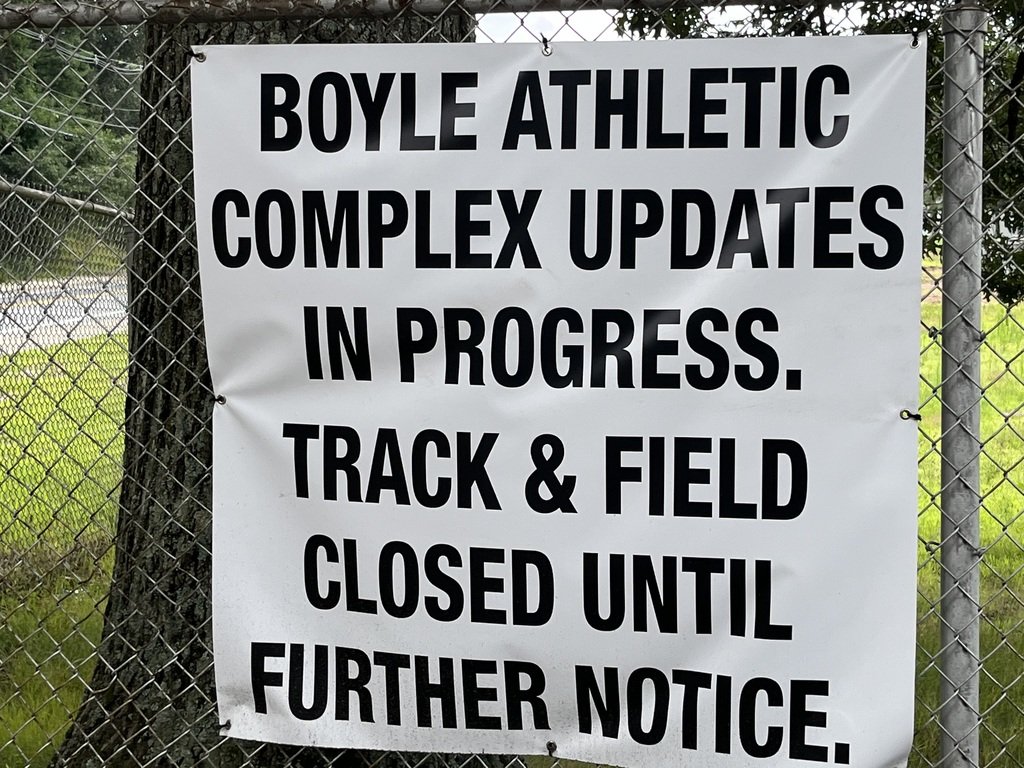 GMS_Smithfield's tweet photo. Construction on a new athletic field &amp; track is in full swing @SmithfieldSchls. This project will include concession stands, new bleachers, &amp; entranceway. https://t.co/queqdqSAga