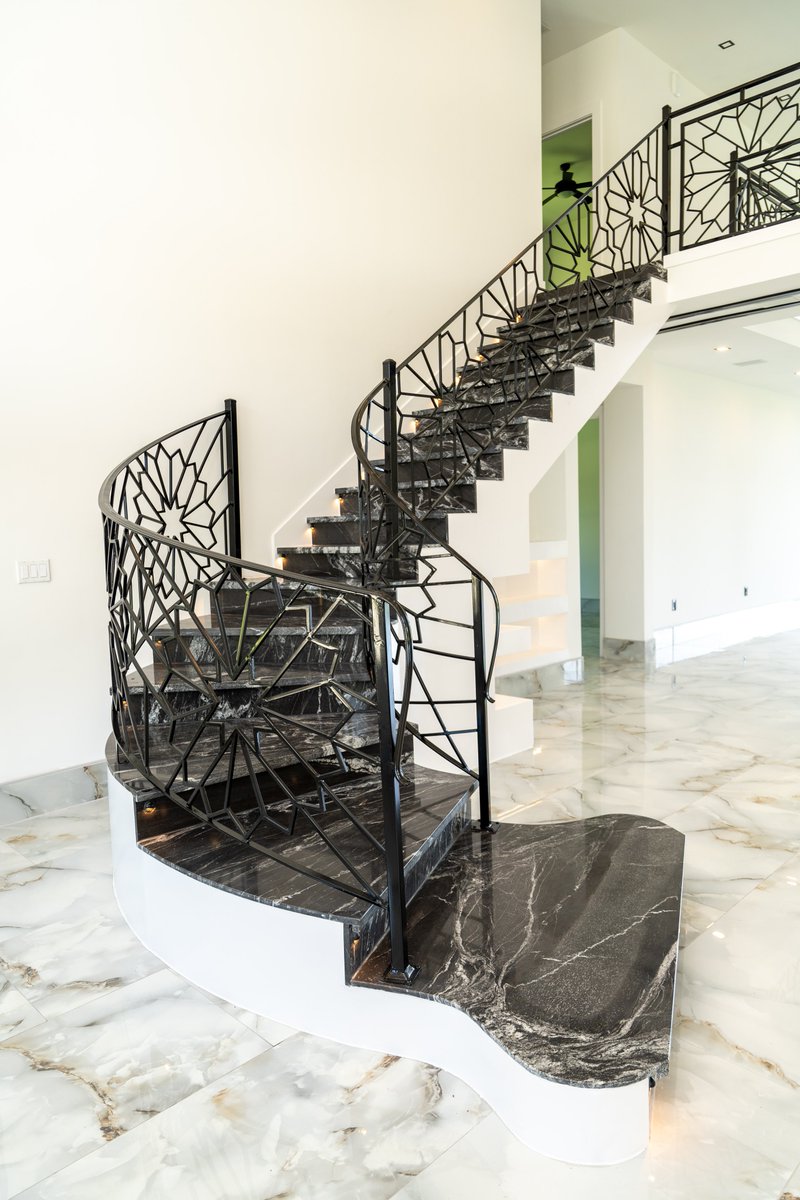 TileCenterUsa's tweet image. Step into Elegance: Elevate Your Staircase with Large Format Tiles! ✨💫 Impress every step with Tile Center's exquisite selection. Explore more at tilecenterusa.com/products/ceram… or visit our store! 🏠🚶‍♀️ #TileCenter #LargeFormatTiles #StaircaseDesign #InteriorInspiration #transformation