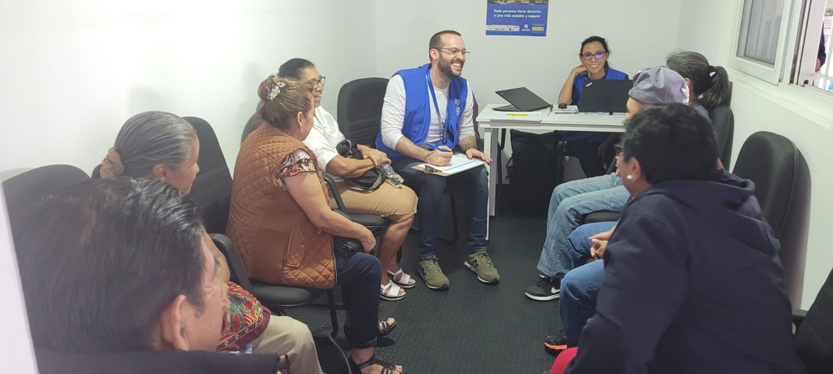 BesemObenson's tweet photo. 🫱🏽‍🫲🏼Inclusión + protección + soluciones

Gracias a nuestros donantes, @ACNURamericas 🇬🇹 puede responde a las necesidades de las personas refugiadas en el país.

¡Hoy agradecemos el apoyo del 🇨🇭pueblo suizo @SwissMFA  y les deseamos un feliz día nacional! https://t.co/YoOoEq30FQ