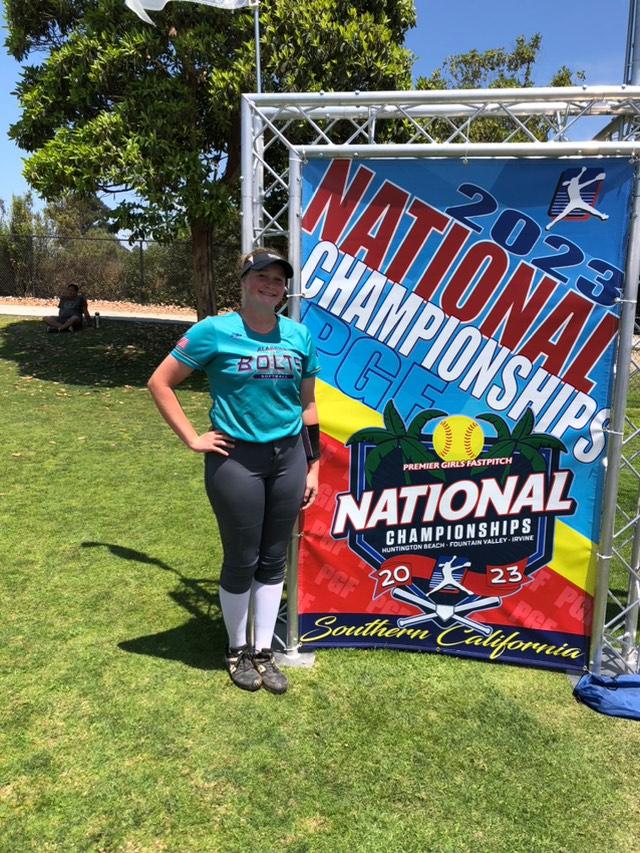 MaddieSimmerman's tweet photo. In California, for the pgf Nationals playing up with the Alabama Thunderbolts 18u, and it's crazy and so exciting to see my friends @KrolJenna &amp; @Mackenz46370662 here as well! It is great to see other studs and playing ball in front of great schools! Playing at 8am tomorrow! https://t.co/iGtT9R7ZqJ
