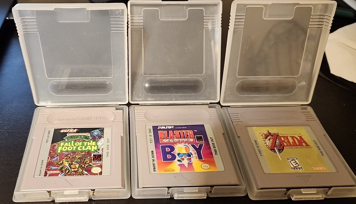 GoatyGames's tweet photo. Nice little pickup.

#Retro #GameBoy #LegendofZeldaLinksAwakening #BestGameEverMade https://t.co/ZYQj1HShGU