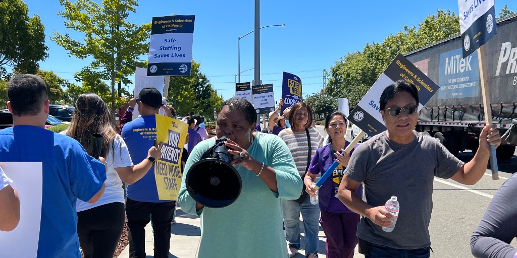 seiu_uhw's tweet photo. The pandemic has worsened the staffing shortage, which has worsened working conditions and the type of care our patients receive. #United4All @kpthrive @aboutKP https://t.co/0OMpIzQUP7