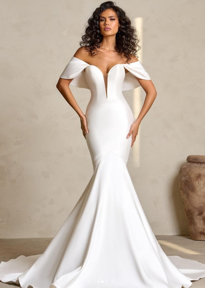 Arkbridalshow's tweet photo. NEW EXHIBITOR ALERT: Say hello to @thesouthernbridear bridal boutique and give them a follow PLUS: see them make their runway debut August 6 at the Bridal Show with some gorgeous gowns. Be sure to check your bags for details on their upcoming trunk show and more ✨ https://t.co/yyr2ddbZMm