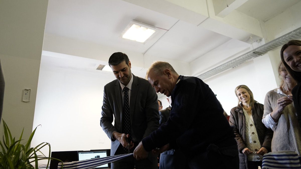 Minterioruy's tweet image. El INR inauguró la sala de “Habilidades Digitales” de la Unidad Nº 5 (Mujeres). 

El espacio está equipado con 25 computadoras donadas por @Globant y el objetivo es que 20 internas reciban capacitación en testing de videojuegos por parte de la @UnivMontevideo.