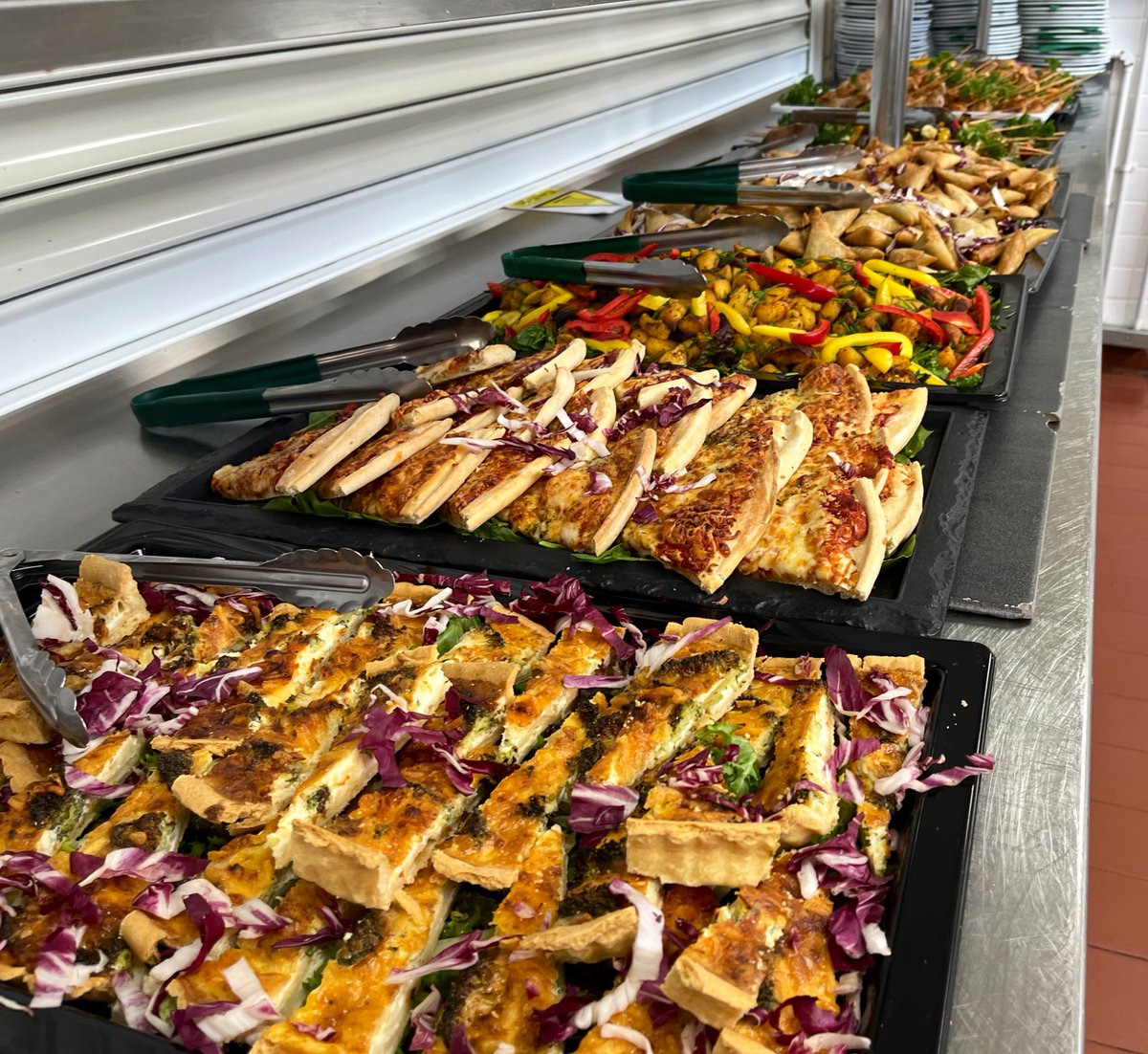 StAnnes_N13's tweet photo. A big Thank You to Innovate @SchoolCatering for creating this beautiful spread for the Staff on the last day of term. Special shout out to Upper Site Chef Kathy and her team, especially for the beautiful Red Velvet cake made for Ms Pugh on her retirement ✨ #StAnnesEnfield https://t.co/ITIYJCeOgv