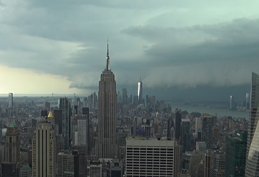 EmpireStateBldg's tweet photo. uhhhhhhhhhhhhhhhhhhhhhhhhhh https://t.co/IDvQw7EOHa