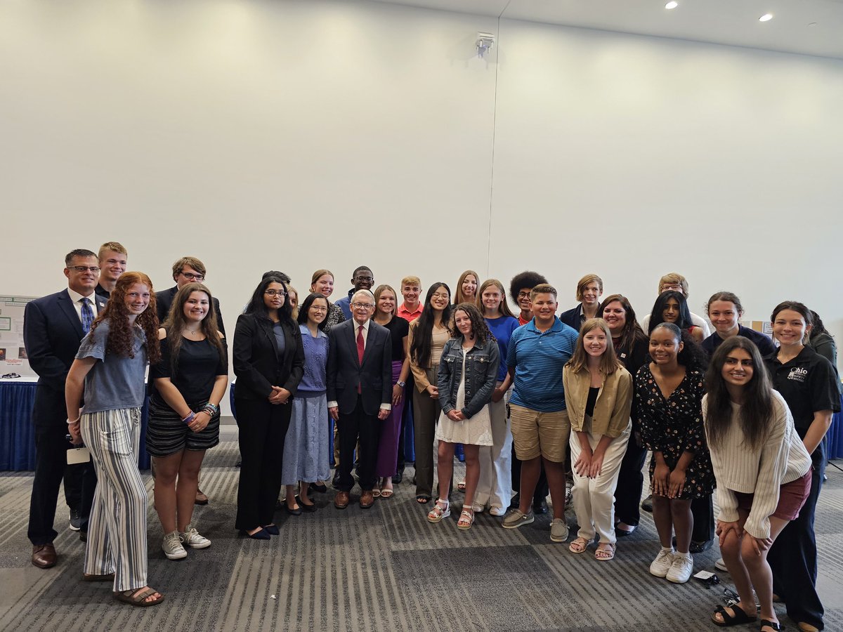 So proud of <a href="/GLHSLions/">Gahanna Lincoln HS</a> junior cheerleader, Jaila Watkins! She attended the first day of the Ohio School Safety Summit representing <a href="/GahannaJeffersn/">Gahanna-Jefferson</a> on the Ohio Student Safety Advisory Council #WeAreLions