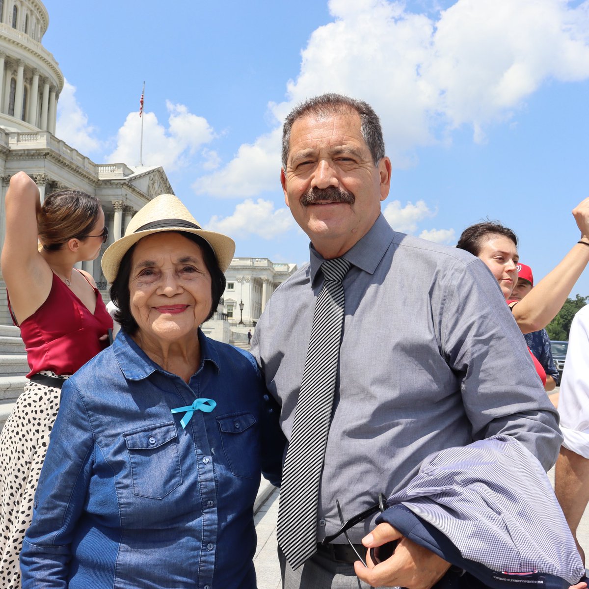 Water is life and water breaks save lives. Proud to stand alongside the legendary @DoloresHuerta and my hermano @RepCasar during his thirst strike to demand @POTUS implement a federal heat standard. #WorkersCantWait