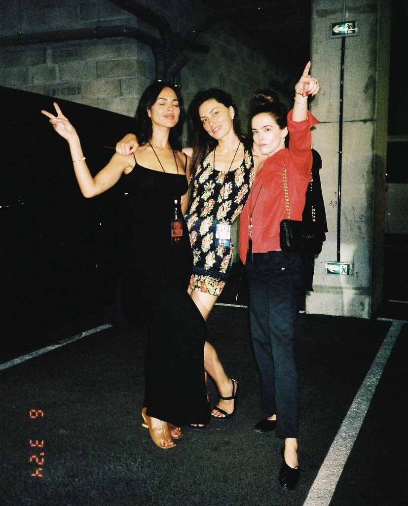 eiza gonzalez via zoey deutch’s instagram