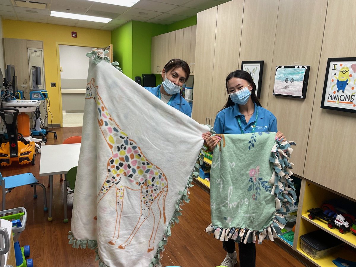 Philoptochos1's tweet photo. With the talent and efforts of members in a number of chapters, they were able to surpass their 2023 goal!
Around 250 blankets were recently delivered to the University of Illinois Pediatric unit to keep their patients warm - inside and out. #ArmyofAgape #PhiloStrong https://t.co/rkTiYanySa