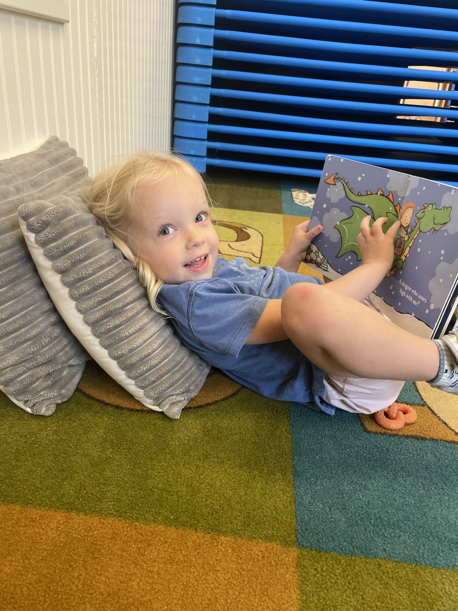 Reading time is our favorite time! 📖