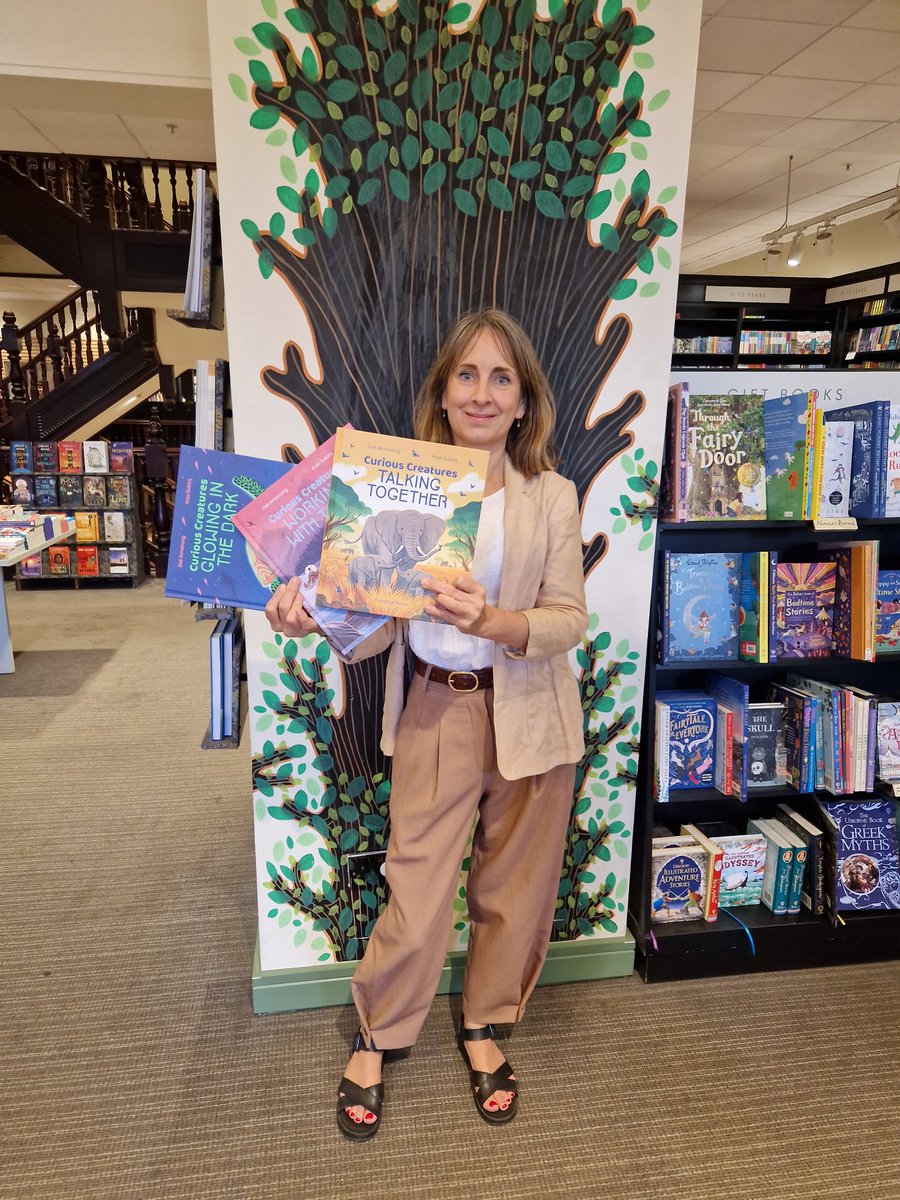 morag_smart's tweet photo. Lovely to meet @MsZoeArmstrong today, and get a sneak peek of her new book " Curious Creatures - Talking Together" - available soon! https://t.co/YbqzKb8EAs