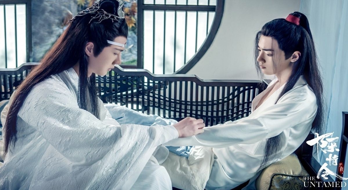hidrangea_arius's tweet photo. @NSMG_TheUntamed This scene, when Lan Wangji is taking care of Wei Wuxian after he was stabbed. The intimacy in this scene added to the way he treats him its just beautiful.
#TheUntamedMemory https://t.co/3qYOX3VoEb