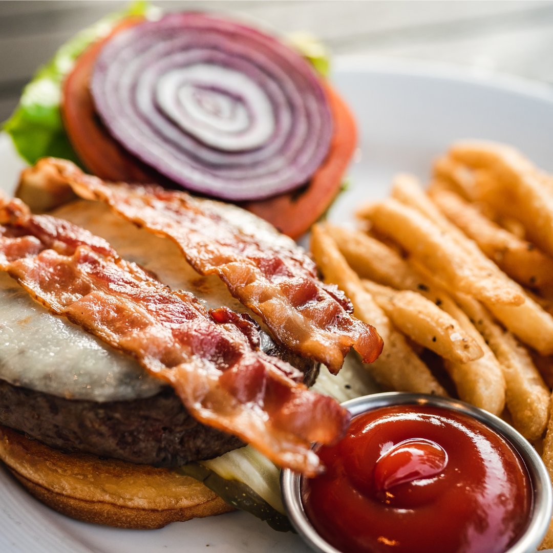 RenLasVegas's tweet image. Welcome, @AWFSFair attendees! 

Enjoy your time in fabulous Las Vegas and seize the opportunity to connect with woodworking pros from around the world. 

Visit us here to learn more about our dining options: fal.cn/3AaVR

@LVCVA 

#AWFSFair #AWFSFair2023 #BuiltForThis