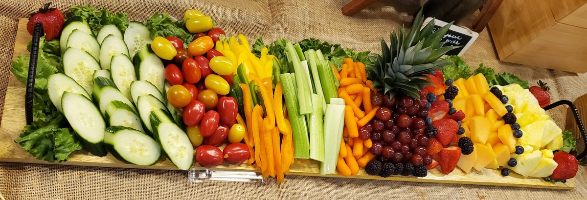 ProvisionLiving's tweet image. Provision Living of Canton had a 'Build A Picnic' event for #referral sources. The culinary team did a superb job preparing the perfect fixings for a picnic to-go! ow.ly/rp1y50PjGaQ

#createtheexceptional #communitysupport #provisionliving