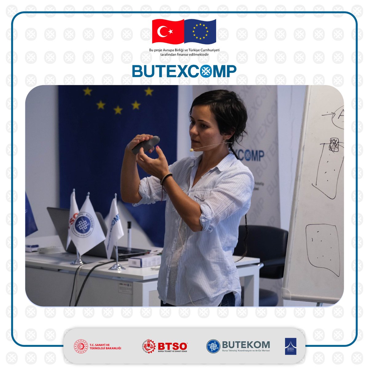 BuTexComp's tweet photo. Bursa'da teknik tekstil sektöründe faaliyet gösteren firmalarımıza yönelik gerçekleştirdiğimiz eğitimde, Doç. Dr. Aylin Toprakçı, 'Plazma Teknolojisi ve Tekstil Endüstrisinde Kullanımı' başlığı altında bilgi aktarımı yaptı.
#BUTEXCOMP #teknikeğitim #tekniktekstil https://t.co/IA2QQ29LXs