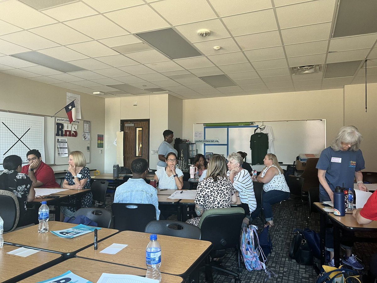 gmjackson's tweet image. @rlmclark73 from @HHSCoyotes is leading some great learning for our secondary resource and inclusion paras this morning!! #levelupfisdsped #nextlevellearning