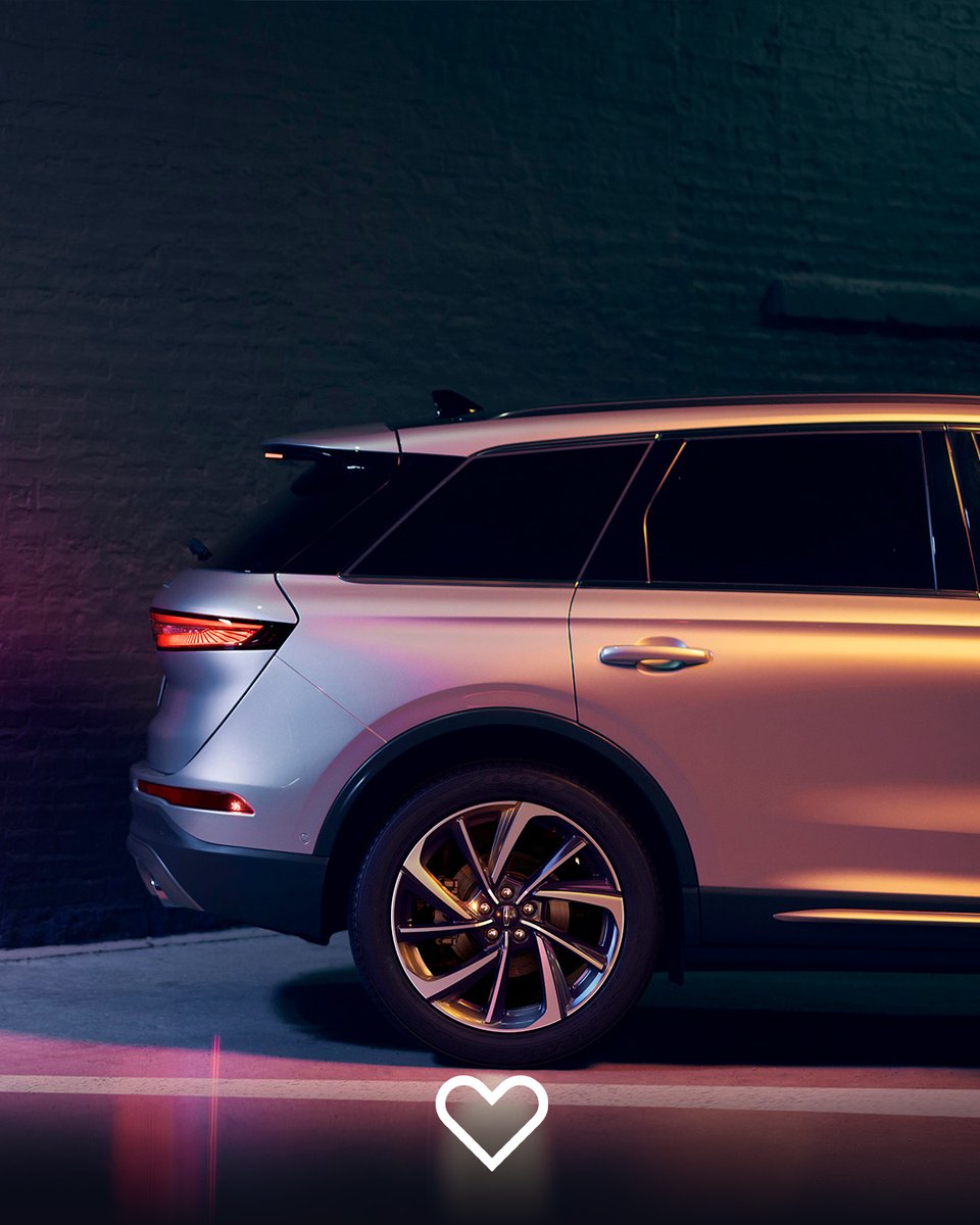 LincolnMexico's tweet photo. Y a ti, ¿qué te gusta más de la totalmente rediseñada #LincolnCorsair Híbrida Conectable?

🔁 Su interior con asientos rojos.
❤️ Su aspecto más deportivo.

https://t.co/tmnv5MPIEn

#EstoEsLincoln #LincolnMéxico #LinCool #PHEV https://t.co/R2zcTEQQMW