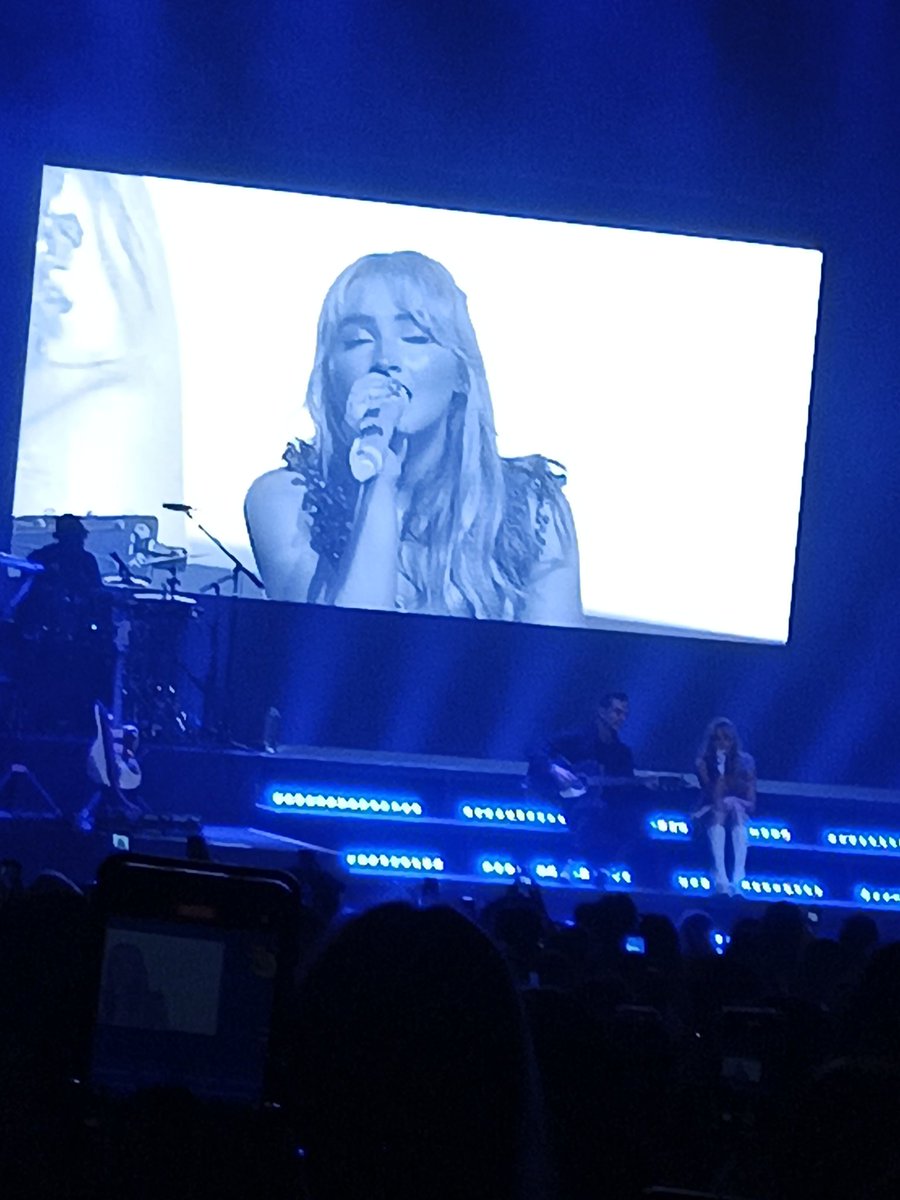 maud of hesse ☁️ Bella ♥️ tweet media