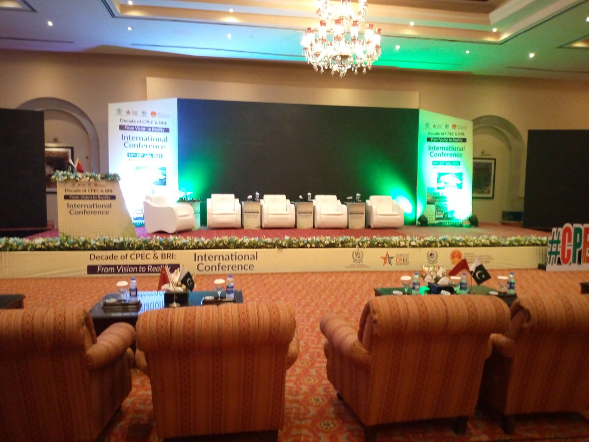 MutieurRehman5's tweet photo. #PakistanGovernanceForum2023
#PGF2023 #CPEC2023 #CPEC10YEARS #InternationalConferenceCPEC #CPEC https://t.co/n8CylxhzJv