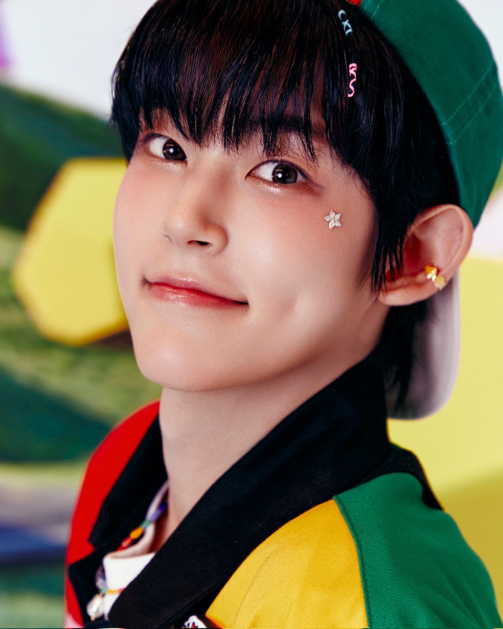 F15CGRBaYAEzK4Q?format=jpg&name=large