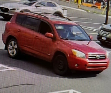 RCMPNB's tweet photo. RCMP seeking public’s help identifying person of interest following theft from a business, https://t.co/mHaBgp9EYV #Madawaska https://t.co/xOUniTvzKL
