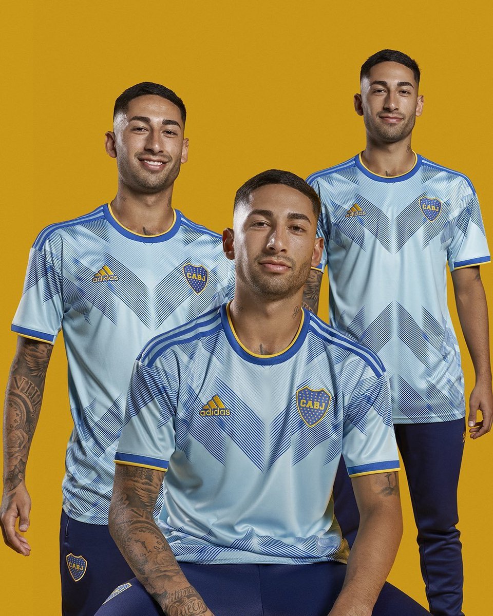 _PointDePenalty's tweet photo. Retour du stock sur la promo du maillot third de Boca Juniors sur Foot Store ! 🇦🇷

Il revient à 42€ avec le code 5MORE au lieu de 90€ ! Il est trop frais ce maillot, ça va partir vite l'équipe ! 

Juste ici 👉 https://t.co/p9upRqYzIh https://t.co/wW39MtGIUE