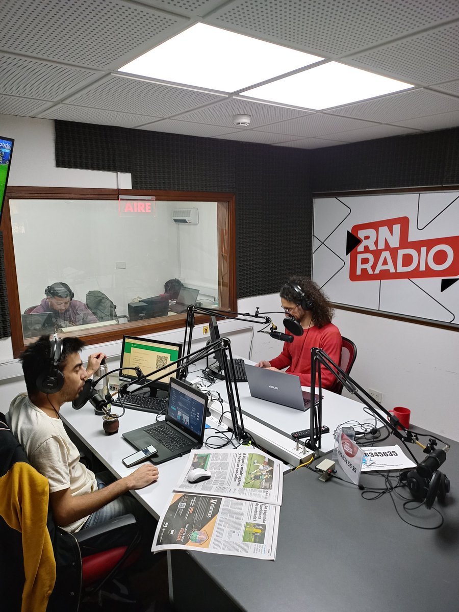 rionegroradio's tweet photo. 🙌 En "Entre Redes" te traemos todas las novedades del deporte y la tecnología.
📻 Sintonizá #RNRadio. @Diegorod1989 y @Cayetano1243 de 12 a 14.
Escuchá el programa en vivo:
🎧 90.9 en Neuquén
🎧 91.9 en Gral Roca. https://t.co/aLh18MgSsr