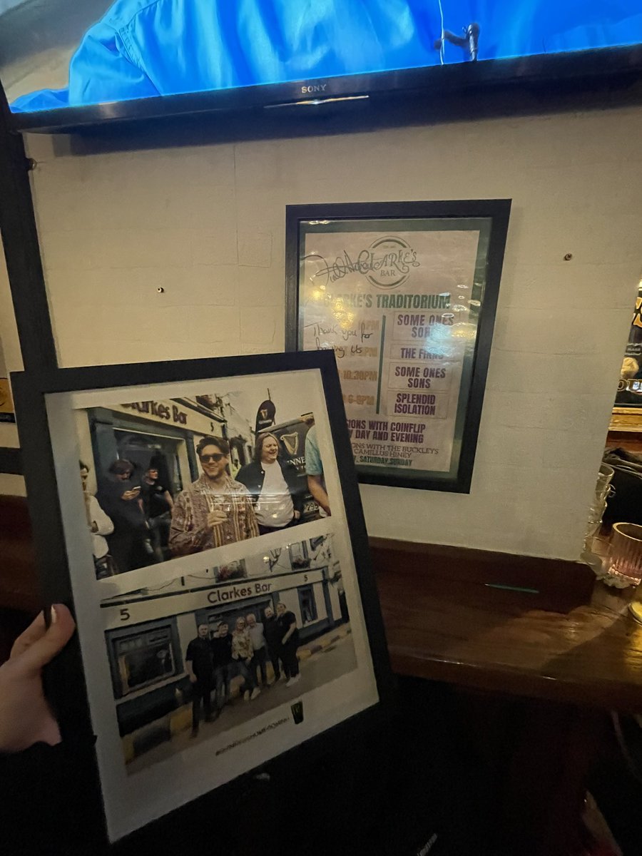 Sazcado's tweet photo. @NiallOfficial I’m in your hometown, loving every minute everyone is so nice here 🥰 https://t.co/2Oof0Qxjq5