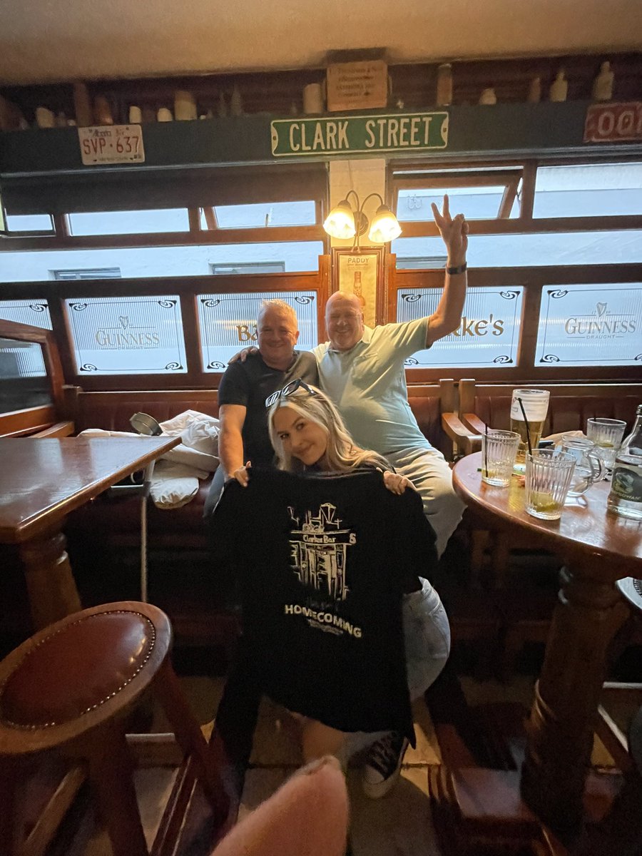 Sazcado's tweet photo. @NiallOfficial I’m in your hometown, loving every minute everyone is so nice here 🥰 https://t.co/2Oof0Qxjq5
