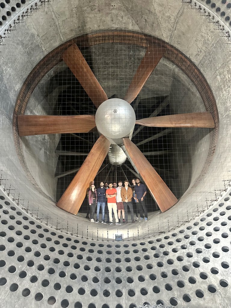 A group of us from <a href="/EnFlo_lab/">EnFlo @Surrey</a> went to visit the historic wind tunnels at the Farnborough Air Sciences Trust today! Really interesting trip seeing some old research facilities and so many impressive experimental models ✈️ #FASTmuseum #windtunnel #phdlife